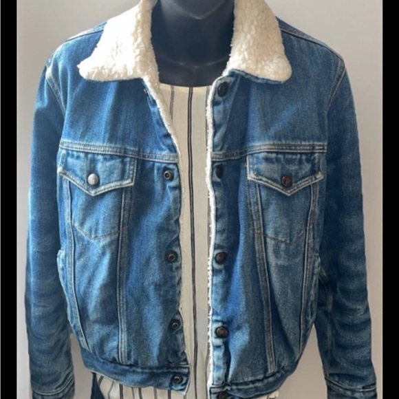 Women's Blue Denim Jacket with Sherpa Lining - Picture 1 of 15